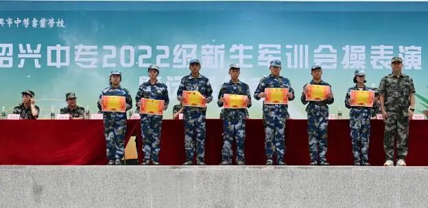 e5331bc7473b44f99e6681c6ef25ba43.jpg e5331bc7473b44f99e6681c6ef25ba43.jpg